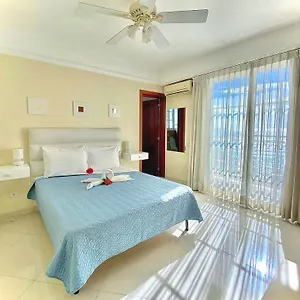 Aparthotel Shakey